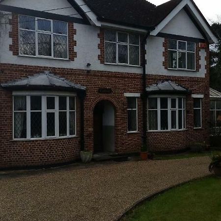 Oaklands Bed & Breakfast Uxbridge Luaran gambar